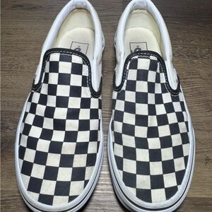 VANS Classic Checkered Slip-Ons in Black and White Women’s 7.5/Men’s 6